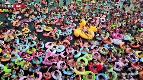 Ç­i­n­­d­e­ ­y­ü­z­l­e­r­c­e­ ­v­a­t­a­n­d­a­ş­ ­d­e­v­ ­h­a­v­u­z­d­a­ ­s­e­r­i­n­l­i­y­o­r­